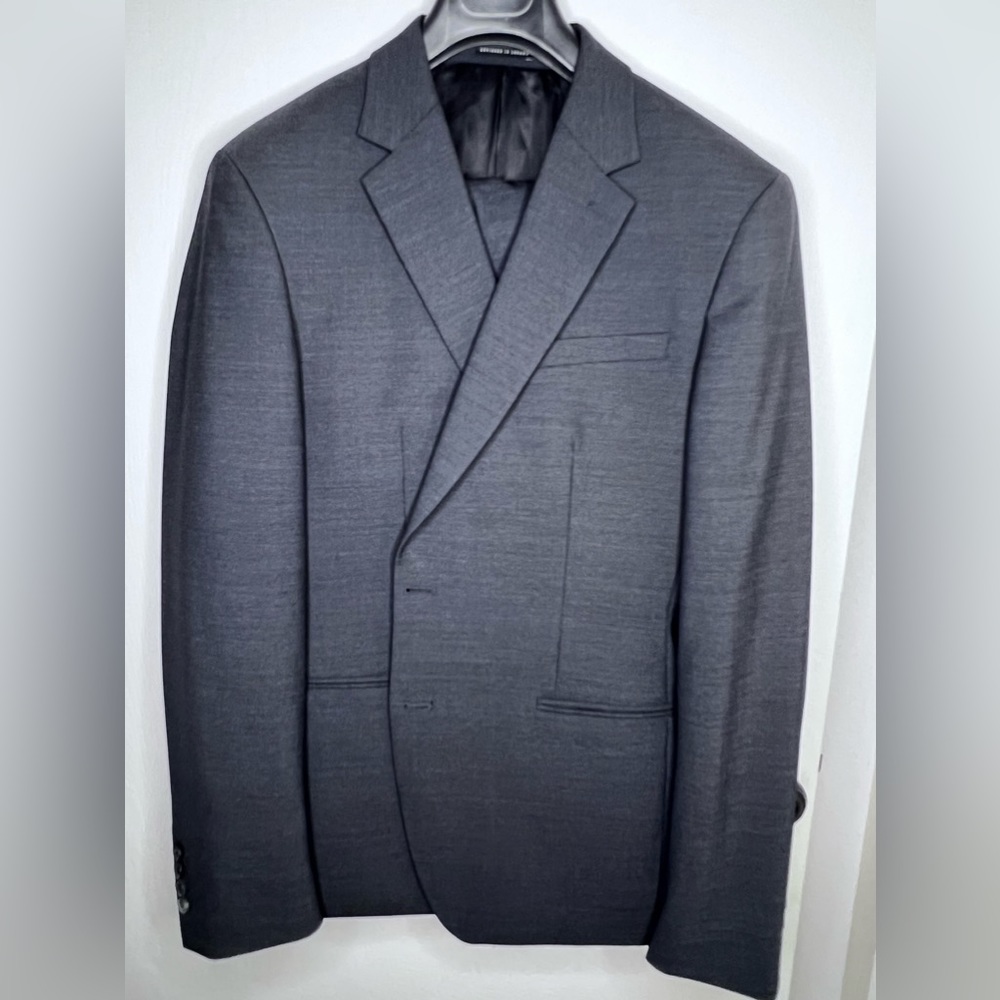 Reiss men’s charcoal suit. 44R jacket and 34” inseam trousers.